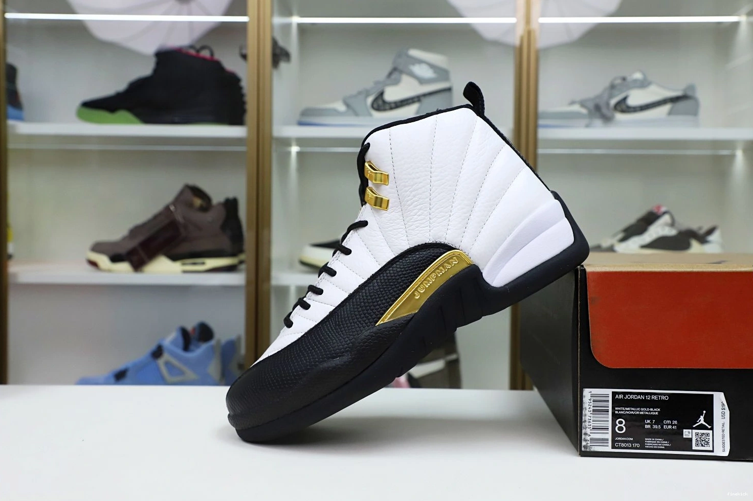 12 AIR 'ROYALTY' JORDAN RETRO 0123